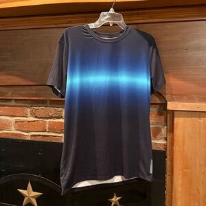 American Eagle Outfitters Navy and Blue Gradient Active Tee